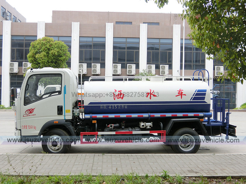 Sinotruk 4,000 Liters Water Sprinkler Truck - Buy Water Sprinkler Truck ...